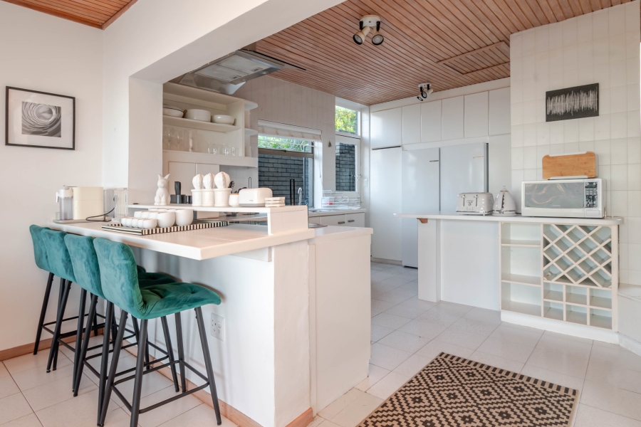 To Let 3 Bedroom Property for Rent in Tamboerskloof Western Cape